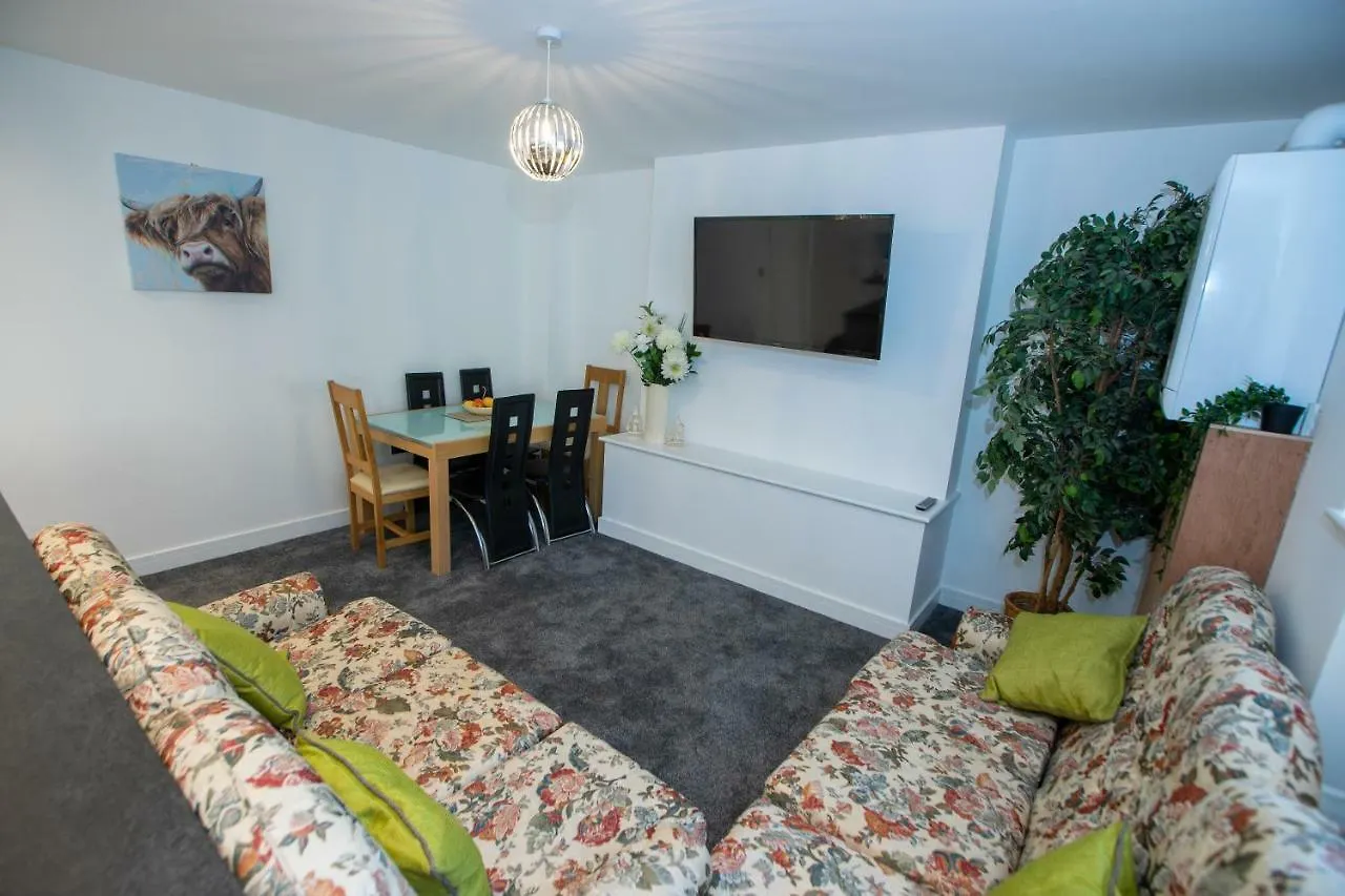 Ferienhaus Villa Fantastic Large House With Private Parking Bradford